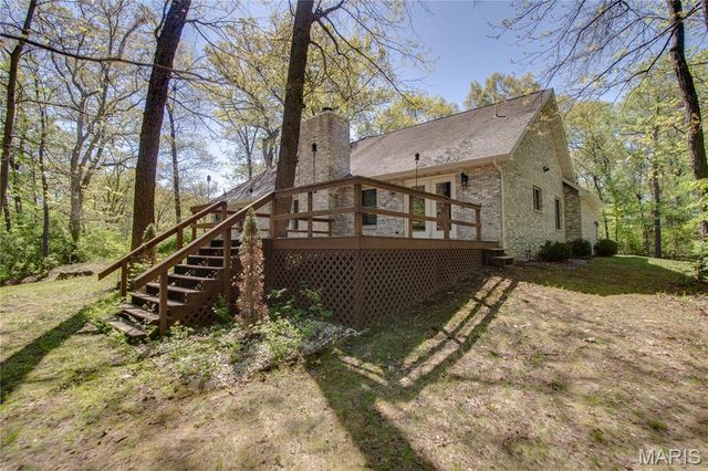 19383 Deer Run, Brighton, IL 62012