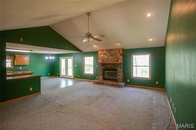 19383 Deer Run, Brighton, IL 62012
