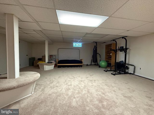 806 WARFIELD LN, Huntingdon Valley, PA 19006