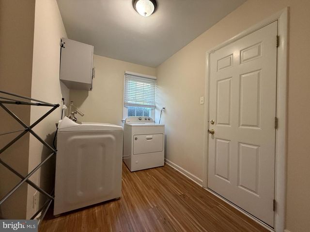 806 WARFIELD LN, Huntingdon Valley, PA 19006