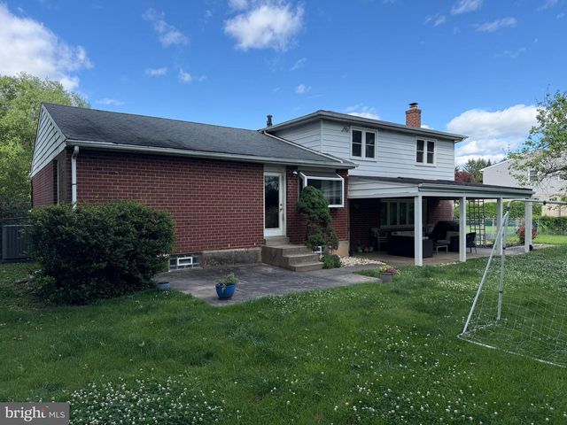806 WARFIELD LN, Huntingdon Valley, PA 19006