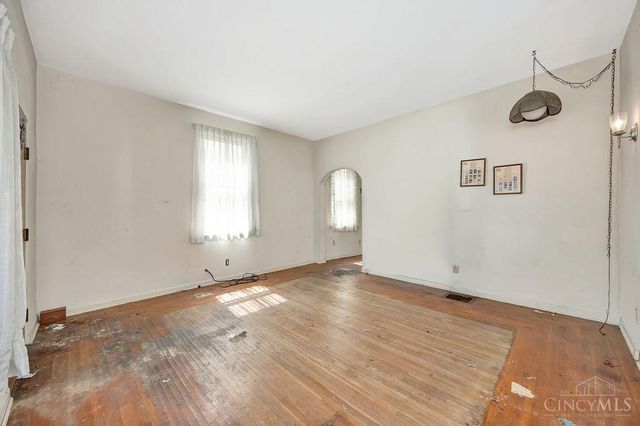 313 Washington Avenue, St Bernard, OH 45217