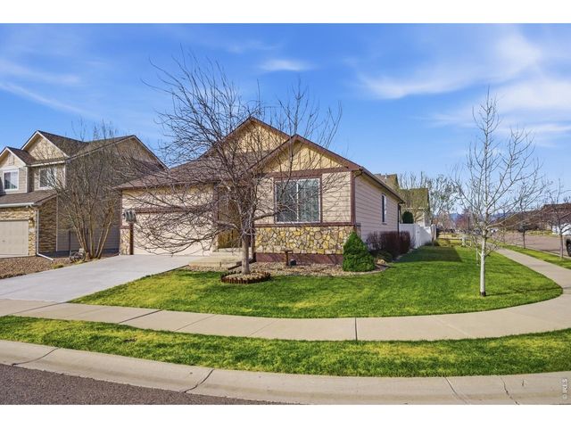 3465 Petrel Dr, Berthoud, CO 80513