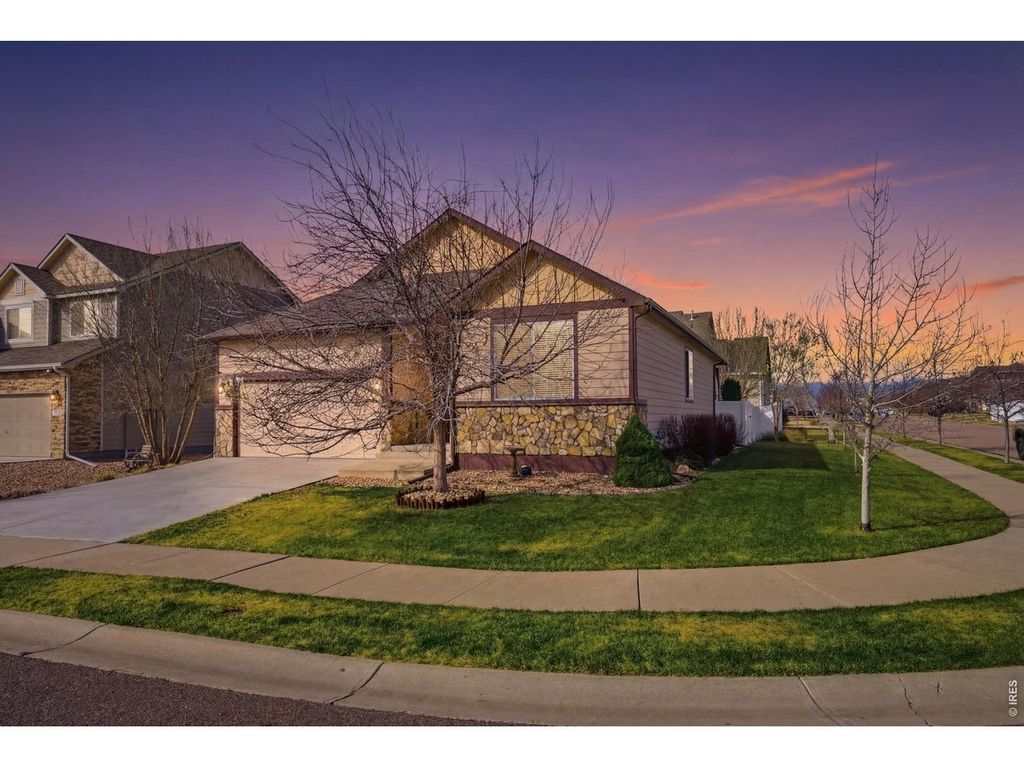 3465 Petrel Dr, Berthoud, CO 80513