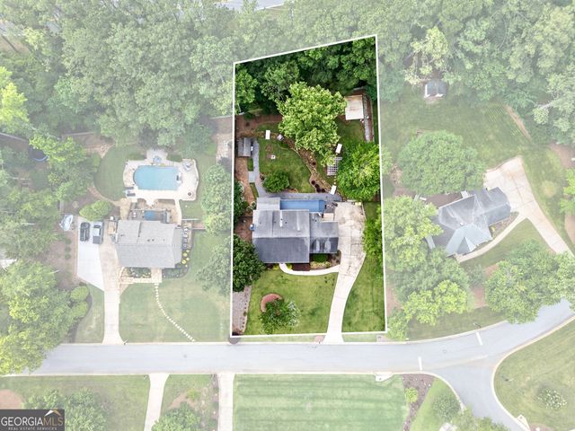414 Holly Grove Church Rd., Peachtree City, GA 30269