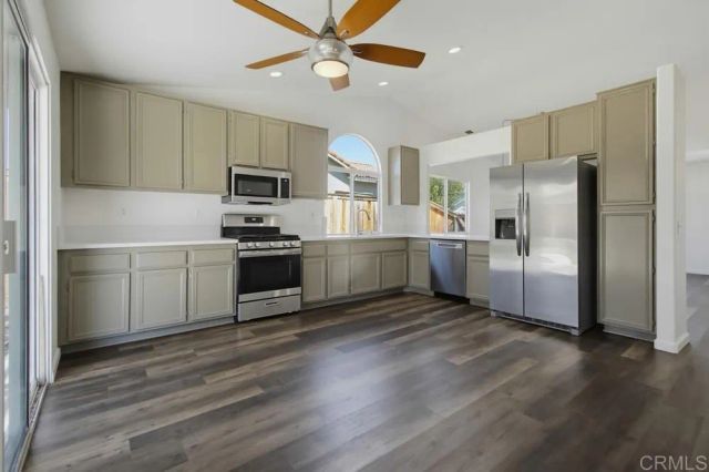 575 Alta Meadow Lane, Escondido, CA 92027