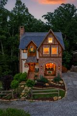 32 Lantern Cove Road, Chickamauga, GA 30707