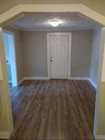 1119 Comstock Ave, Columbia, TN 38401