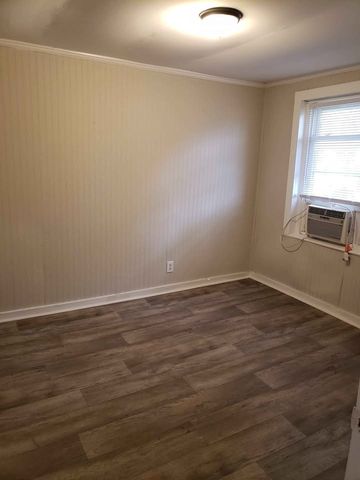 1119 Comstock Ave, Columbia, TN 38401