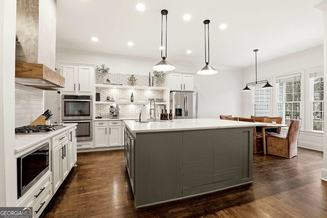 300 Tarragon Drive, Fayetteville, GA 30215