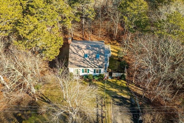 132 Stage Coach Dr, Chatham, MA 02659