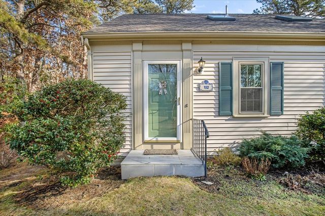 132 Stage Coach Dr, Chatham, MA 02659