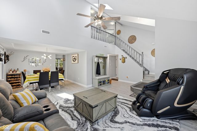 275 Inland Circle, Avon, IN 46123