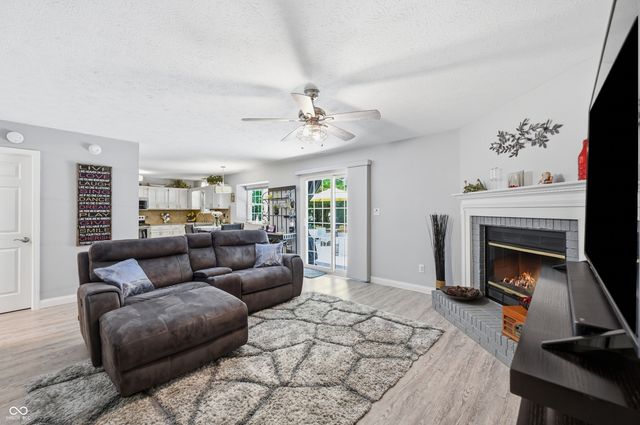 275 Inland Circle, Avon, IN 46123