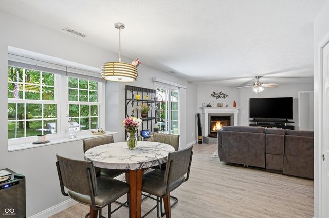 275 Inland Circle, Avon, IN 46123