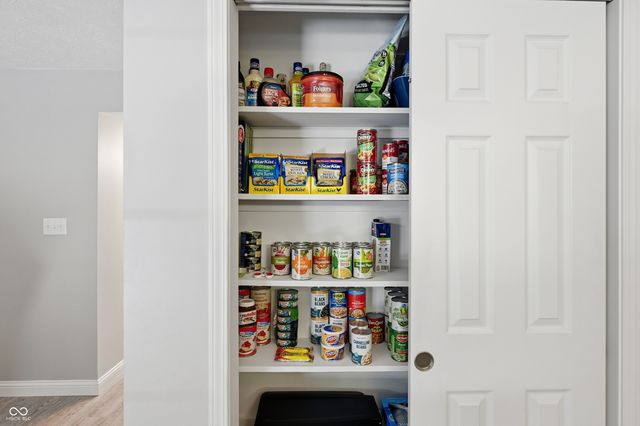 275 Inland Circle, Avon, IN 46123