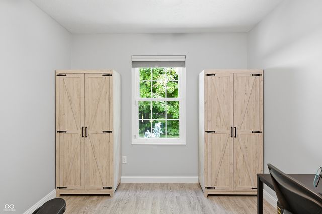 275 Inland Circle, Avon, IN 46123