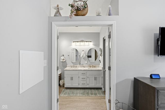 275 Inland Circle, Avon, IN 46123