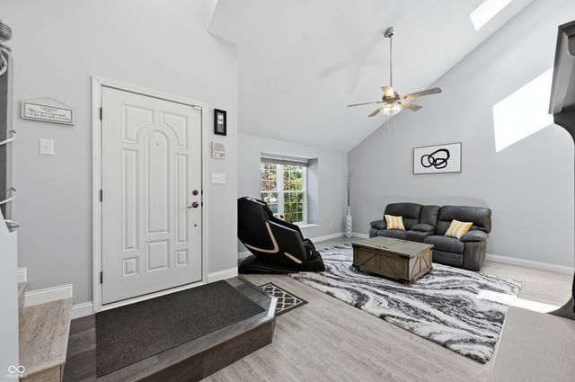 275 Inland Circle, Avon, IN 46123