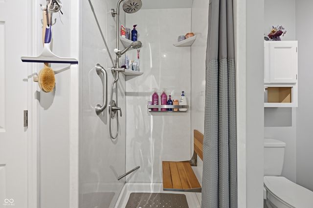 275 Inland Circle, Avon, IN 46123