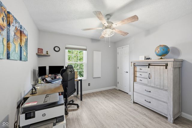 275 Inland Circle, Avon, IN 46123