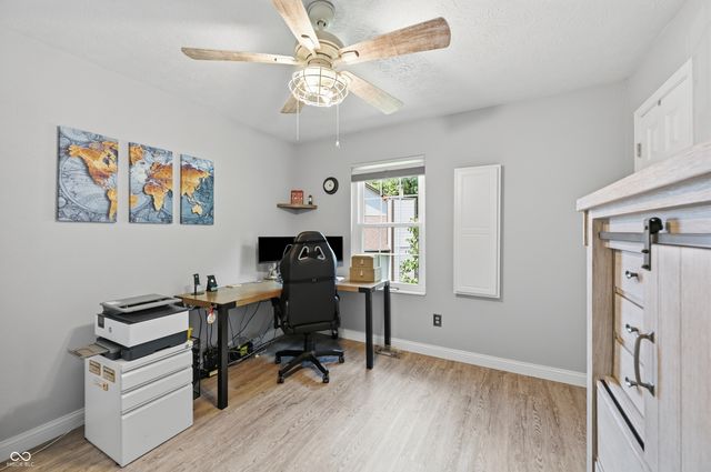 275 Inland Circle, Avon, IN 46123