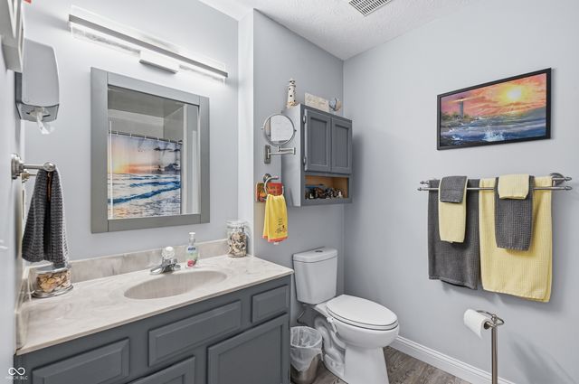 275 Inland Circle, Avon, IN 46123