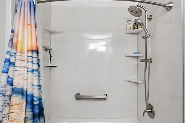 275 Inland Circle, Avon, IN 46123