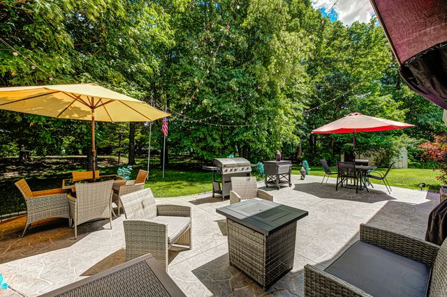 275 Inland Circle, Avon, IN 46123