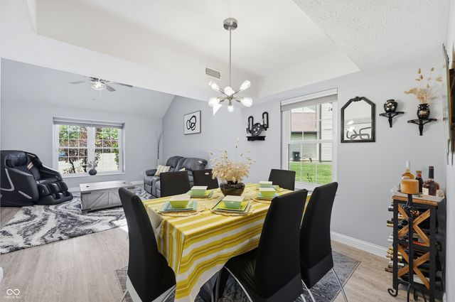 275 Inland Circle, Avon, IN 46123