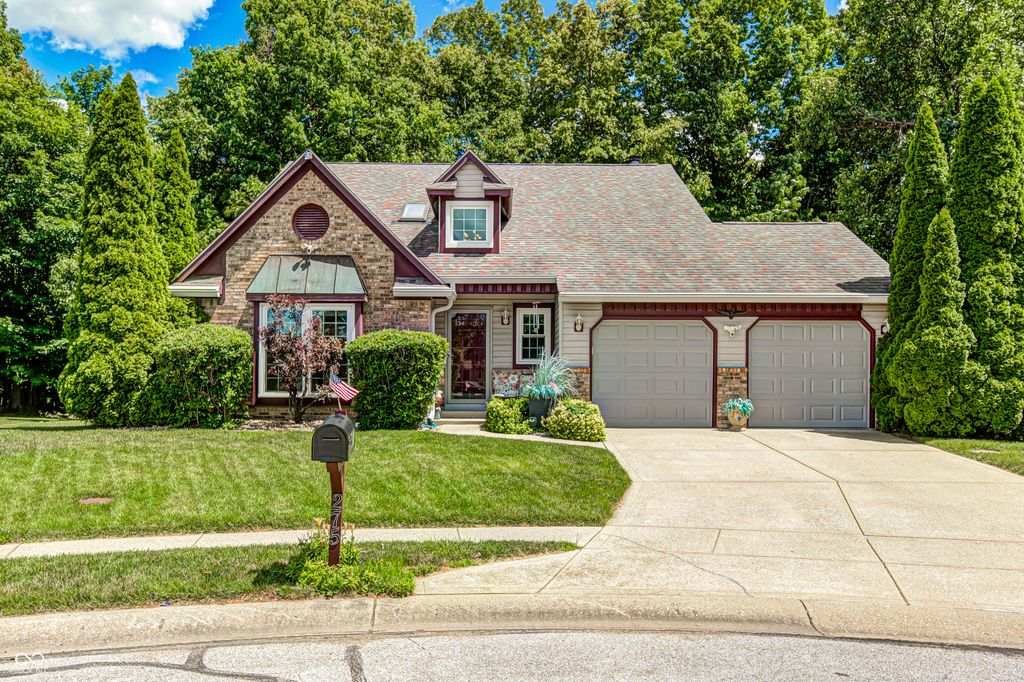 275 Inland Circle, Avon, IN 46123
