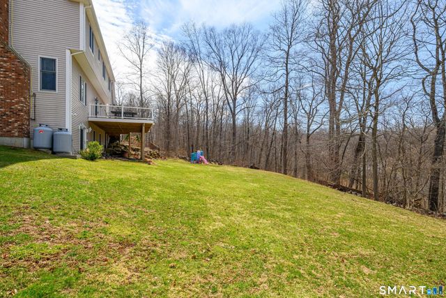 17 Weldon Woods Road, New Fairfield, CT 06812