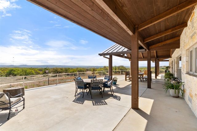 546 Lazy Oak RD, Johnson City, TX 78636