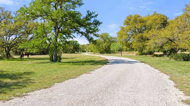 546 Lazy Oak RD, Johnson City, TX 78636