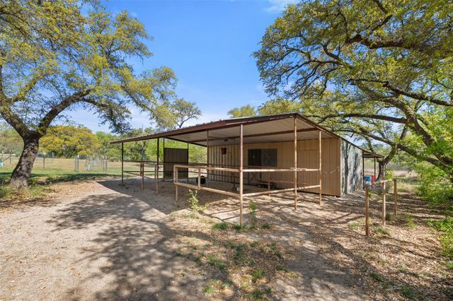 546 Lazy Oak RD, Johnson City, TX 78636