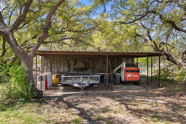 546 Lazy Oak RD, Johnson City, TX 78636