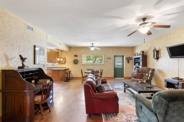 546 Lazy Oak RD, Johnson City, TX 78636