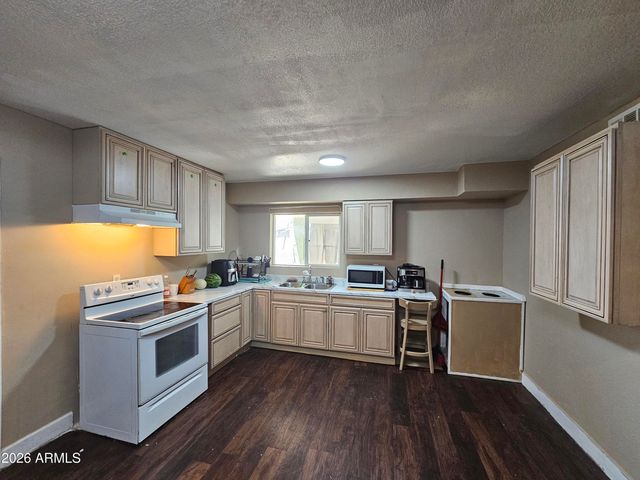5612 W WILSHIRE Drive, Phoenix, AZ 85035