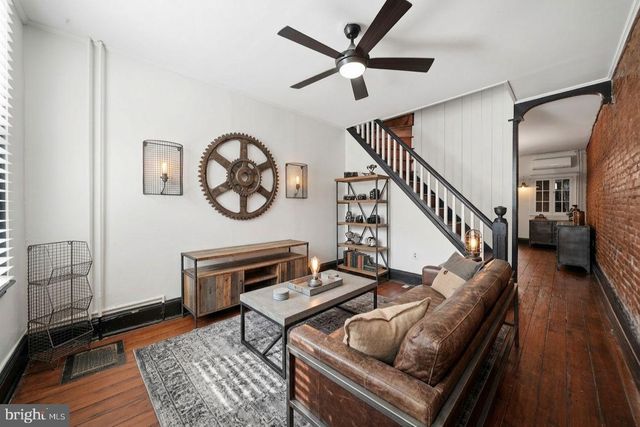 3737 CALUMET ST, Philadelphia, PA 19129