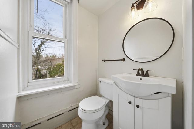 3737 CALUMET ST, Philadelphia, PA 19129