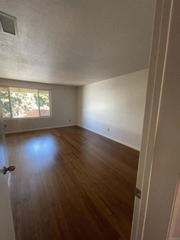 1612 Bridgeview Drive, San Diego, CA 92105