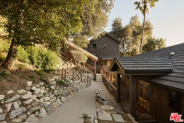 521 Fremont Drive, Pasadena, CA 91103