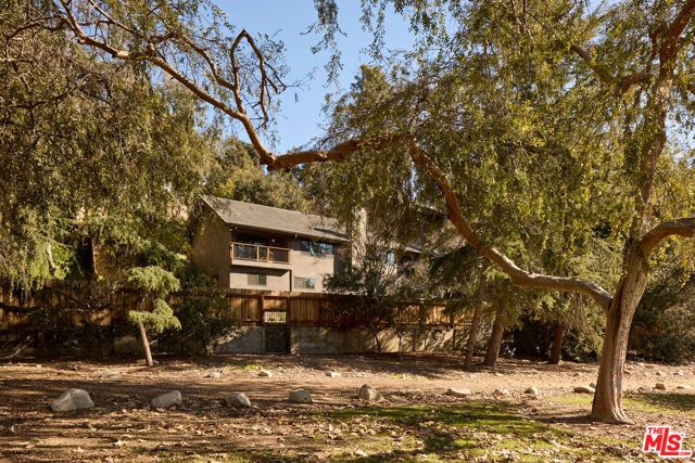 521 Fremont Drive, Pasadena, CA 91103