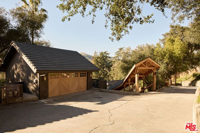 521 Fremont Drive, Pasadena, CA 91103