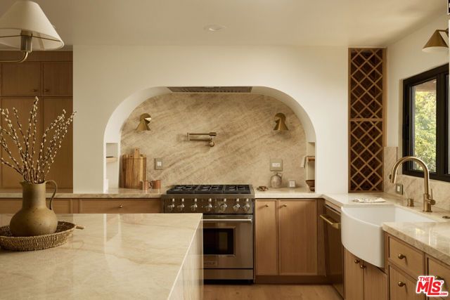 521 Fremont Drive, Pasadena, CA 91103