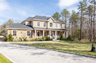 50 N Quarter Road, Westhampton, NY 11977