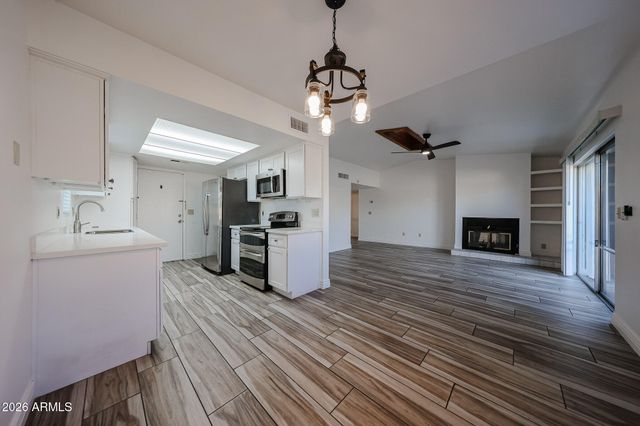 3830 W CRITTENDEN Lane, Phoenix, AZ 85019