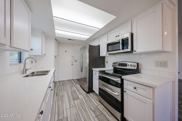 3830 W CRITTENDEN Lane, Phoenix, AZ 85019