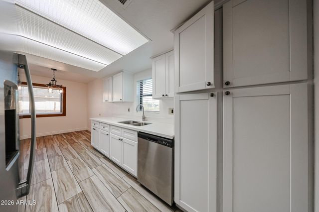 3830 W CRITTENDEN Lane, Phoenix, AZ 85019