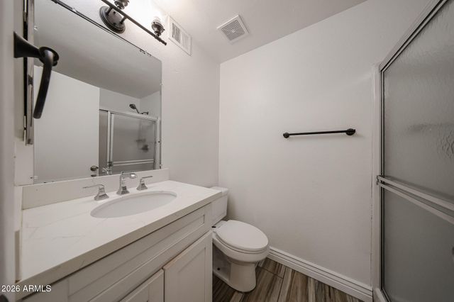 3830 W CRITTENDEN Lane, Phoenix, AZ 85019